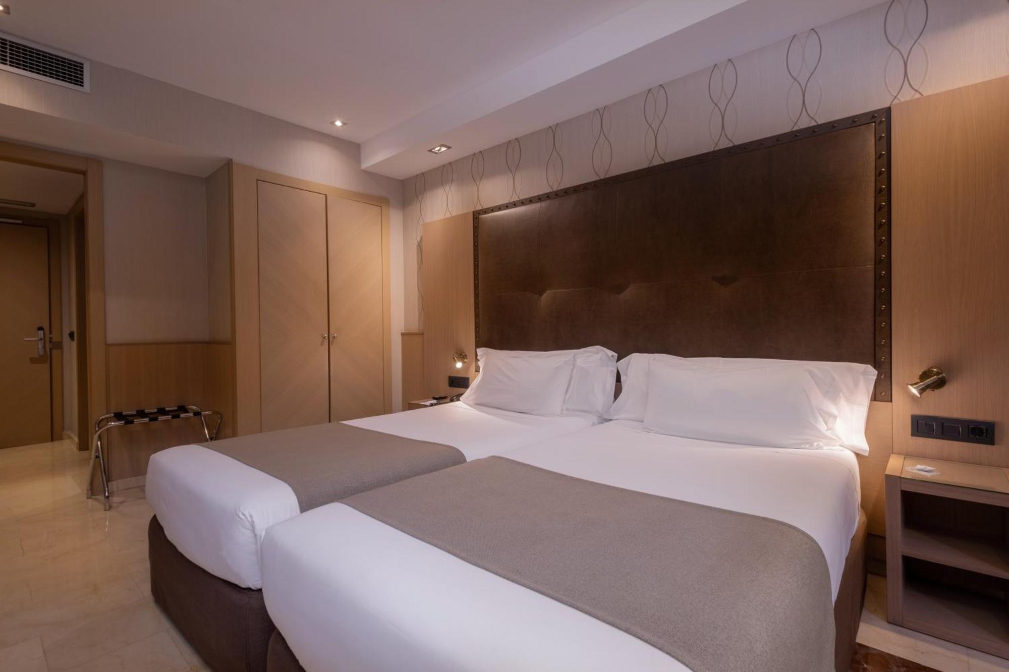 Gran Barcino Hotel