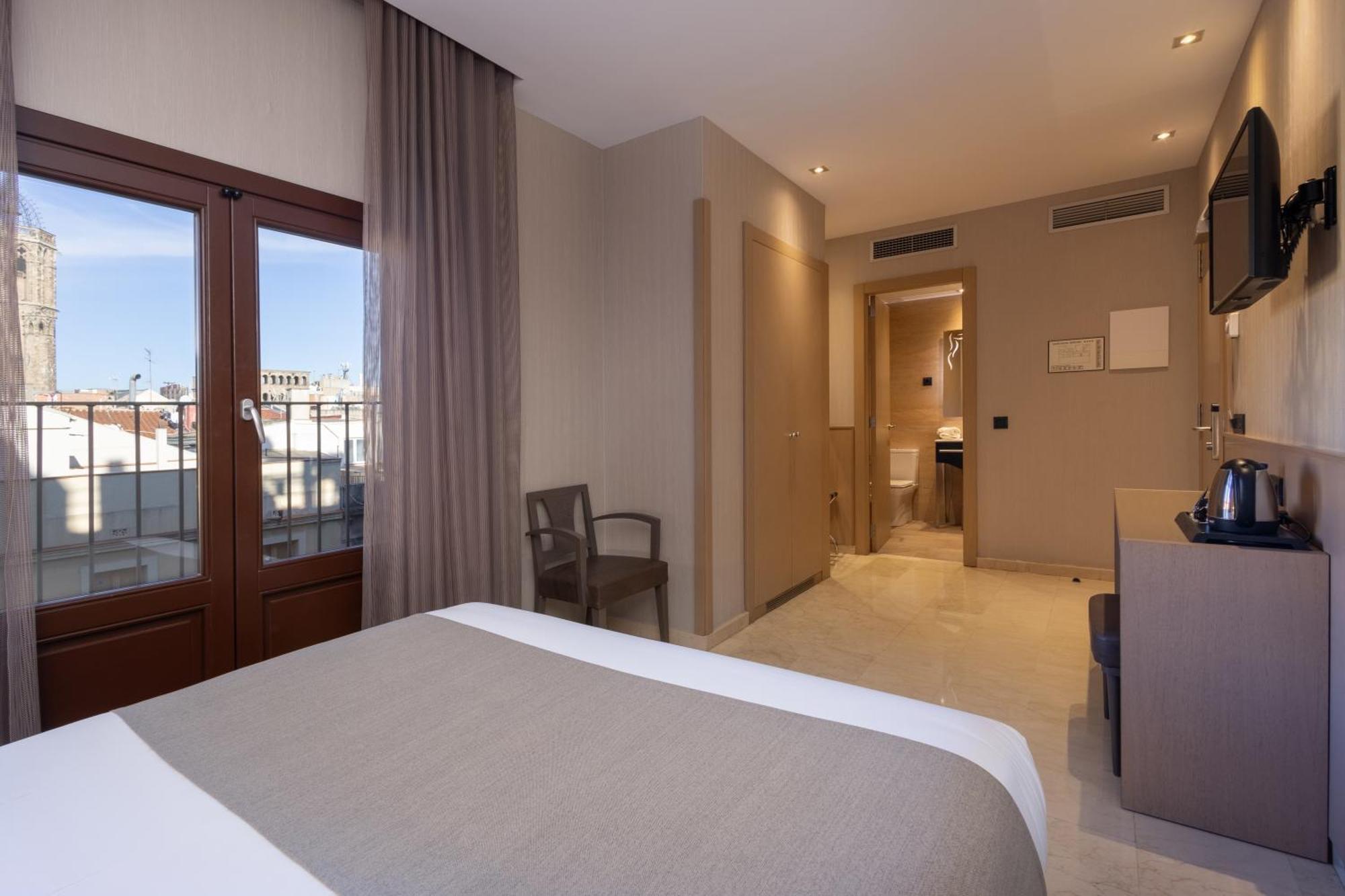 Gran Barcino Hotel 4*